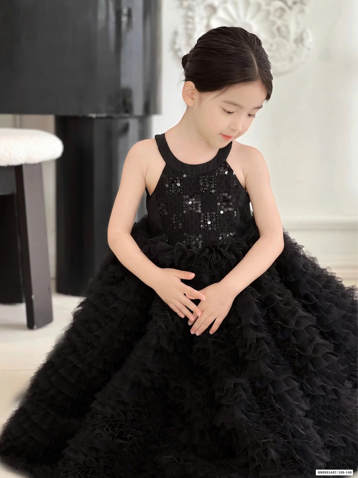 ĐẦM CỔ YẾM VOAN BỒNG