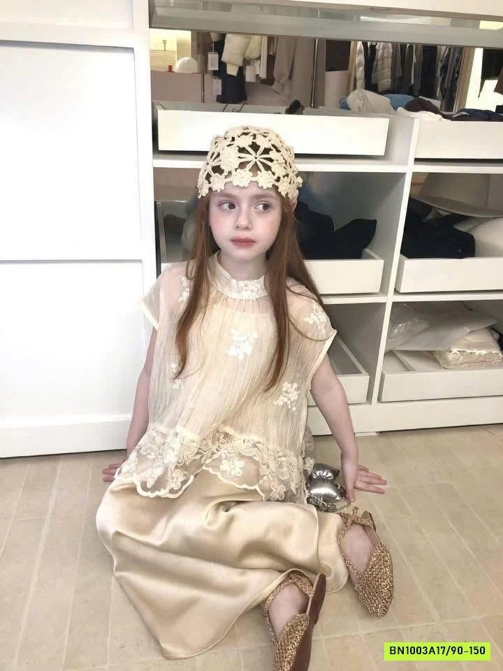 SÉT VÁY LỤA 2 CHI TIẾT