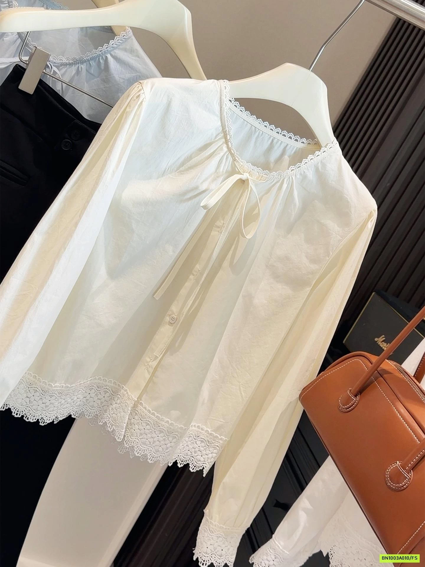 SƠ MI PHỐI VIỀN REN ANNA