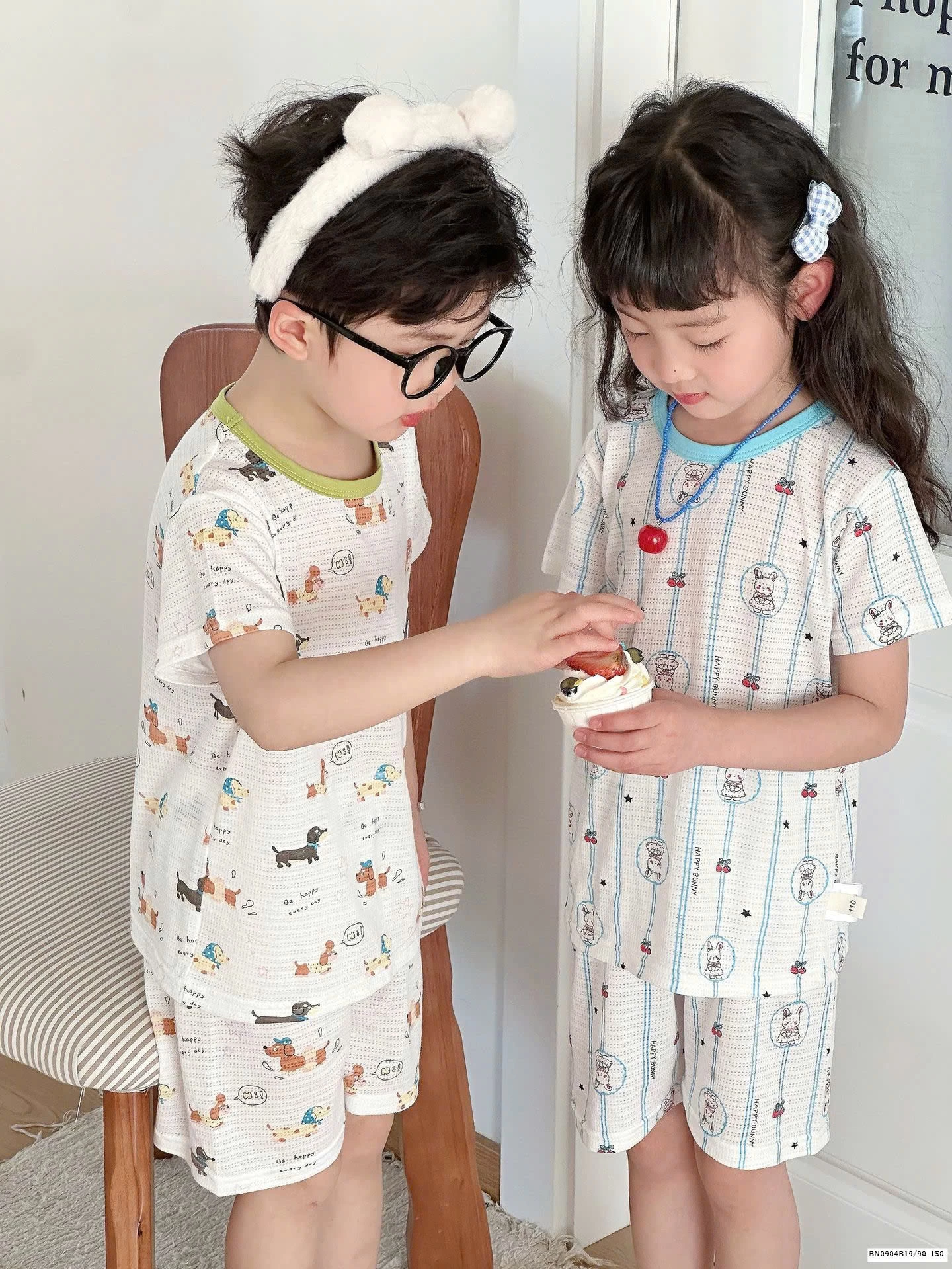 BỘ THÔNG HƠI MẶC NHÀ CHO BÉ