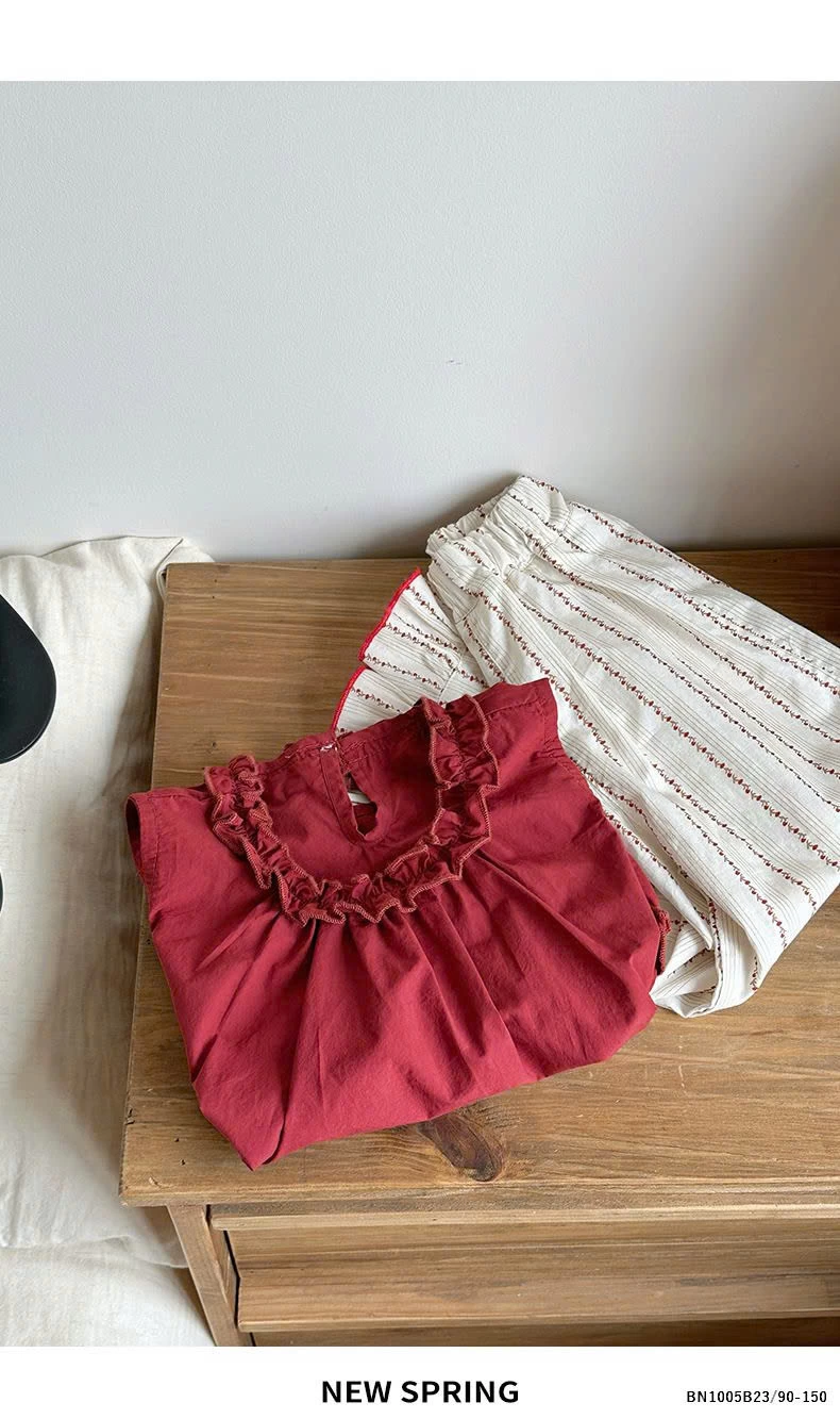 SÉT BÁNH BÈO ÁO ĐỎ