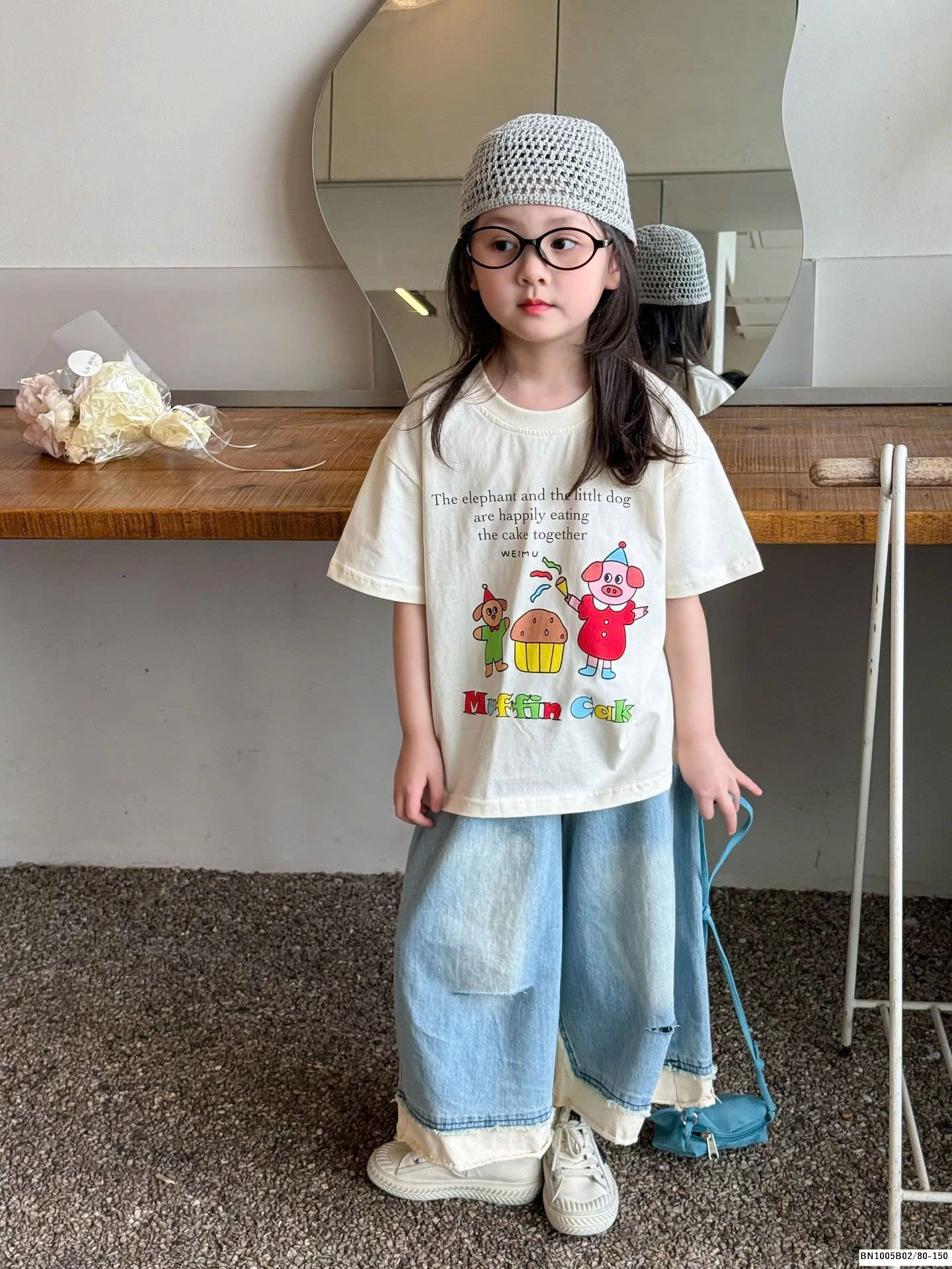 ÁO THUN IN HÌNH BÉ GÁI