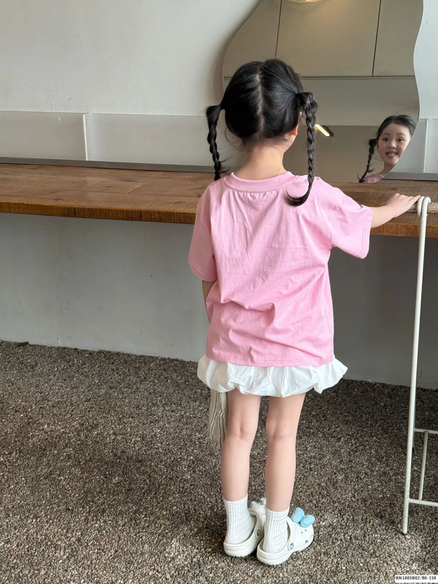 ÁO THUN IN HÌNH BÉ GÁI