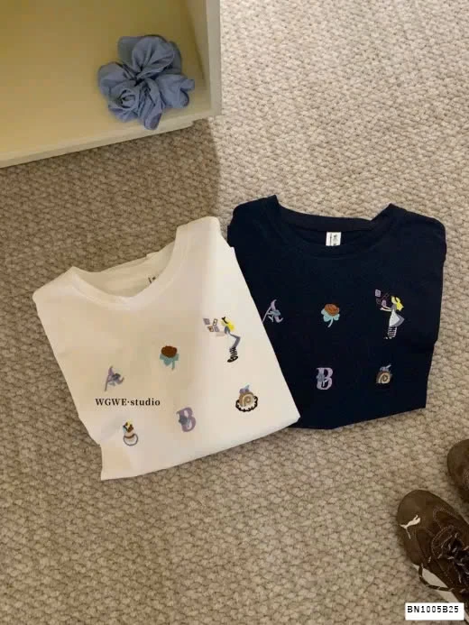 ÁO PHÔNG CỔ TRÒN HOẠ TIẾT WGWE