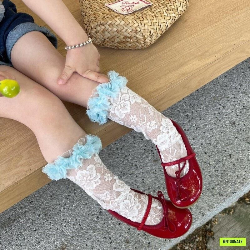 TẤT LƯỚI VIỀN HOA LOLLITA