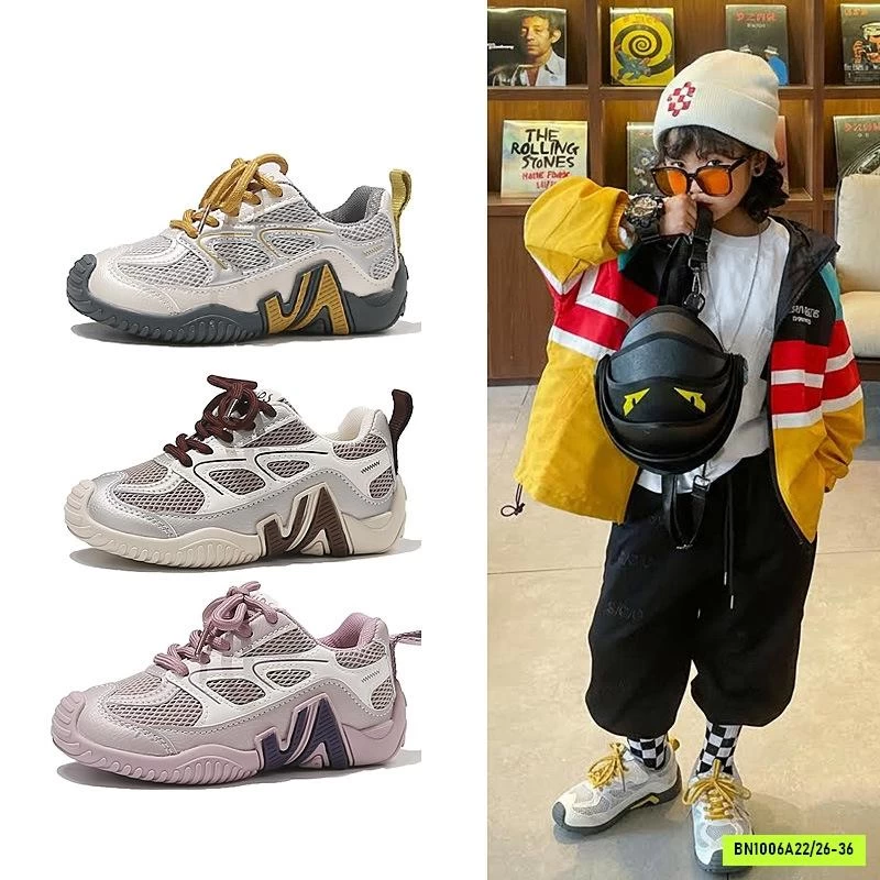 GIÀY THỂ THAO THÔNG HƠI PHỐI MÀU DÂY