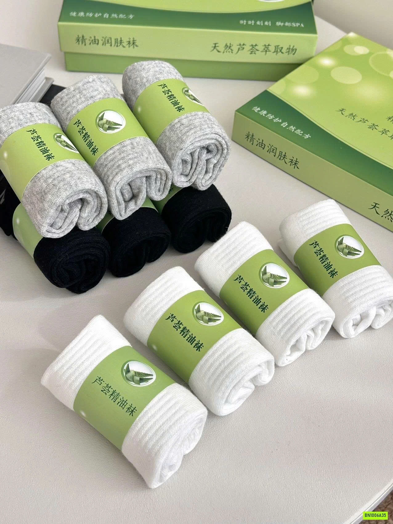HỘP 10 ĐÔI TẤT KHỬ MÙI TINH DẦU LÔ HỘI
