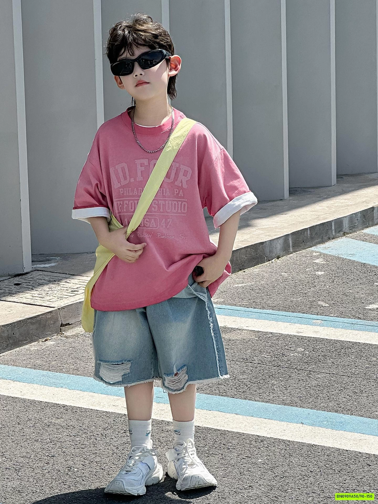 ÁO THUN HỒNG LOANG MIX JEANS RÁCH