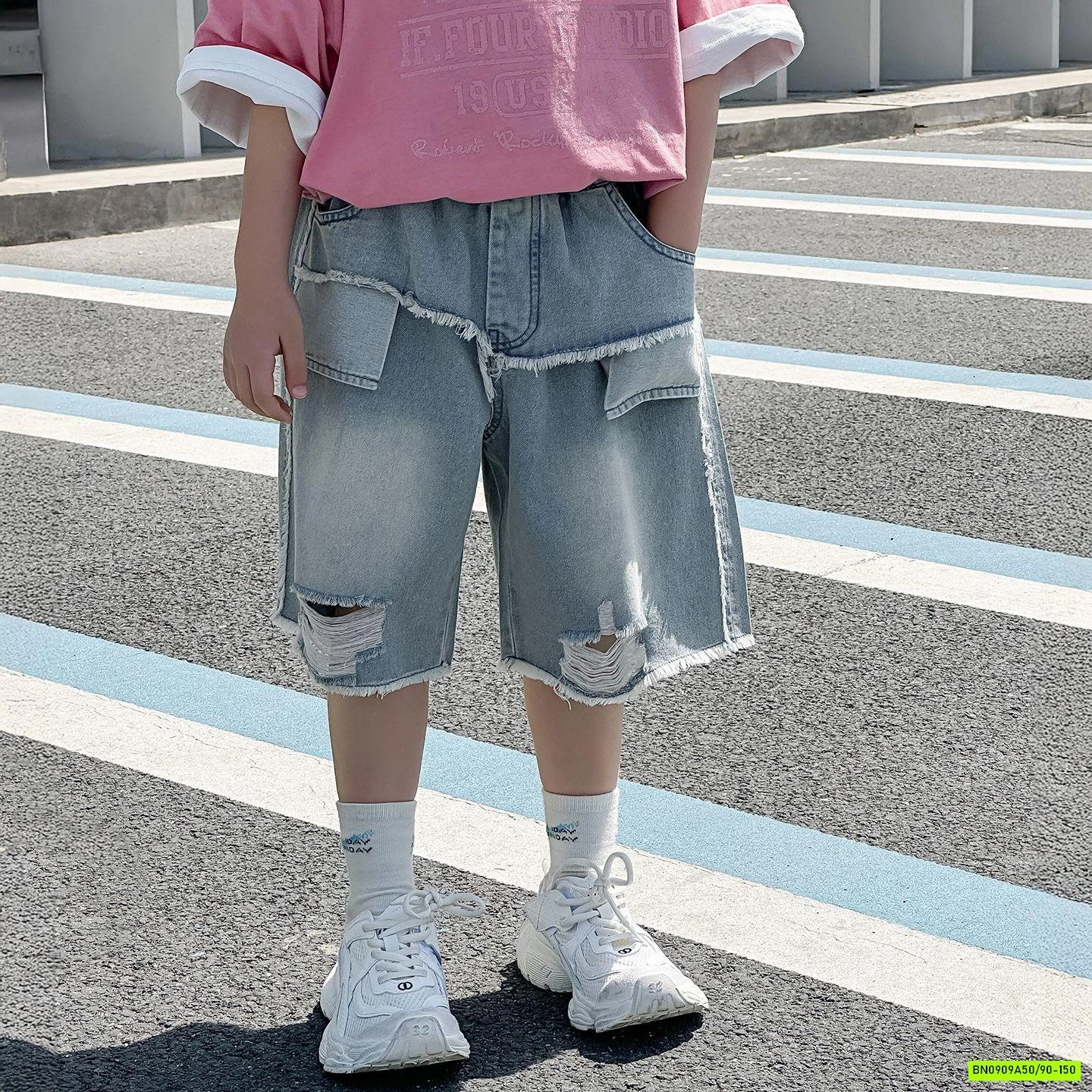 ÁO THUN HỒNG LOANG MIX JEANS RÁCH