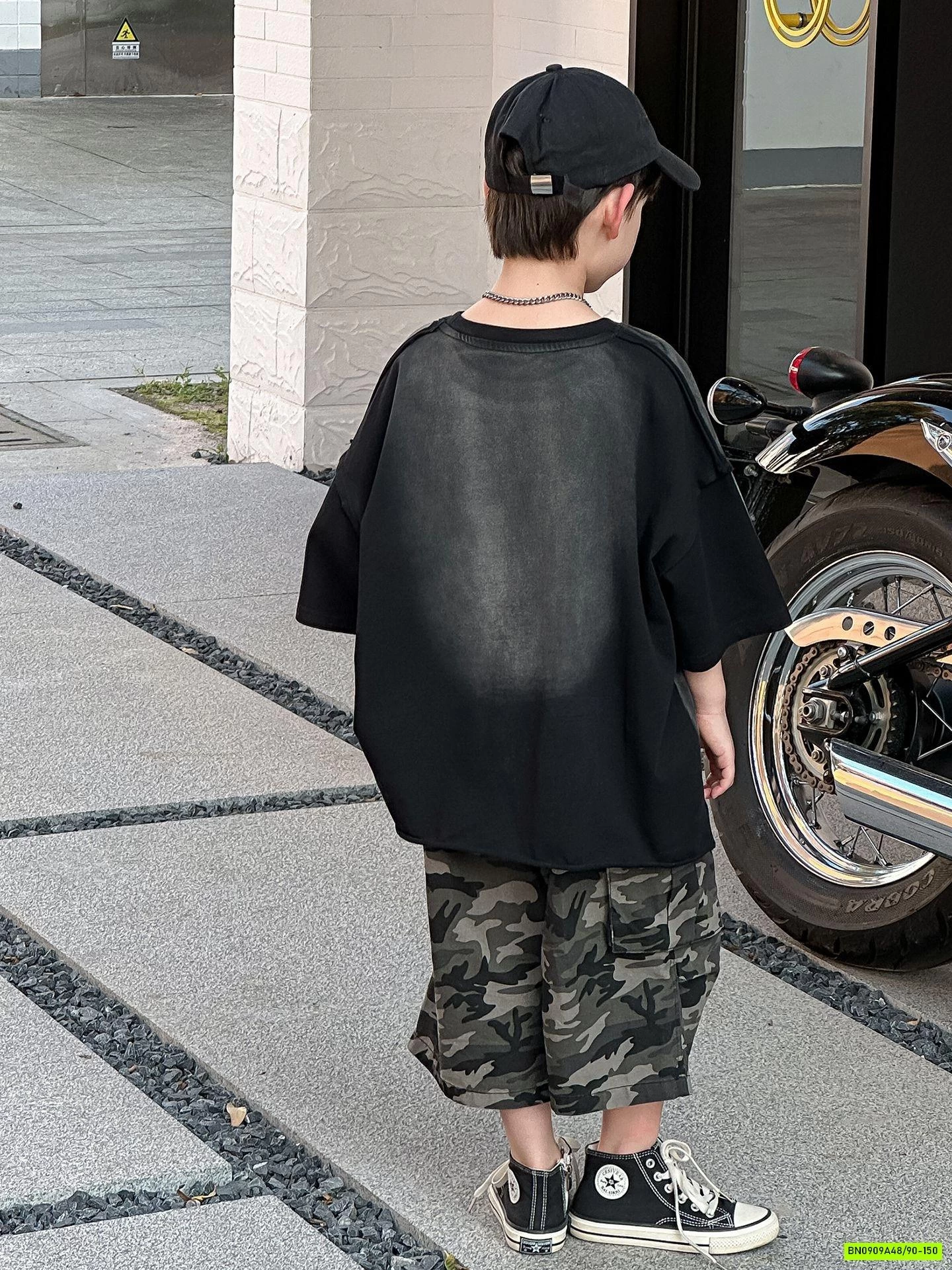 SET ÁO XÁM QUẦN RẰN RI