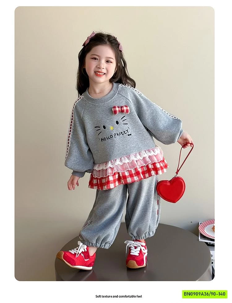 SÉT NỈ XÁM VIỀN CARO ĐỎ KITTY