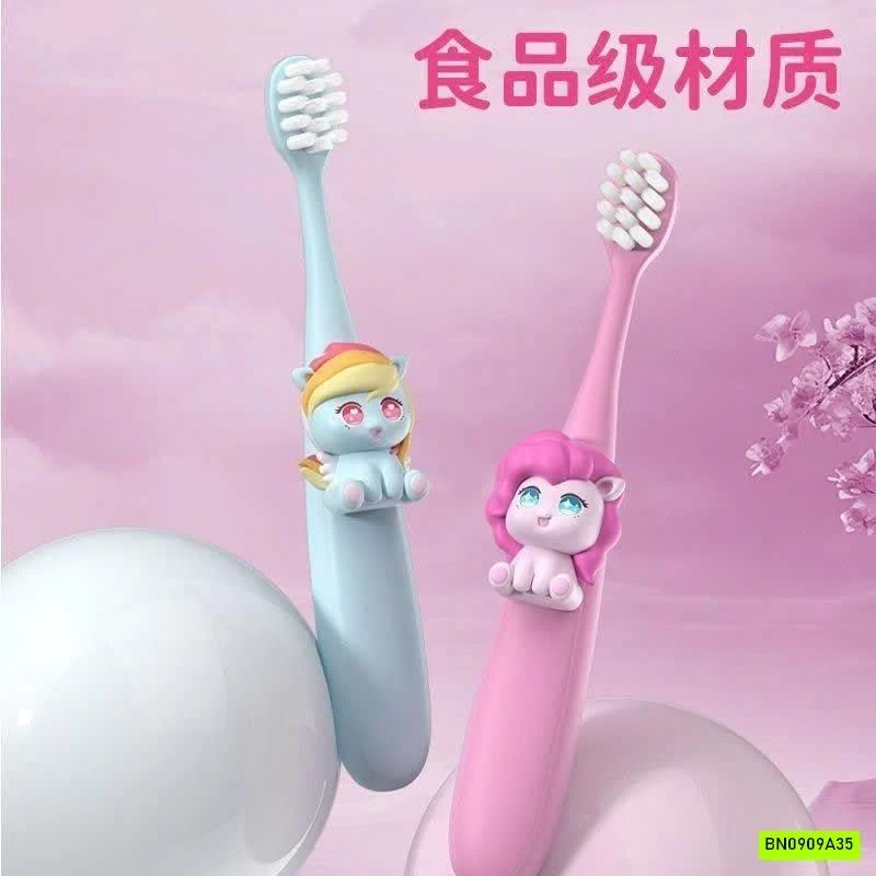 SÉT 6 BÀN CHẢI DỄ THƯƠNG CHO BÉ