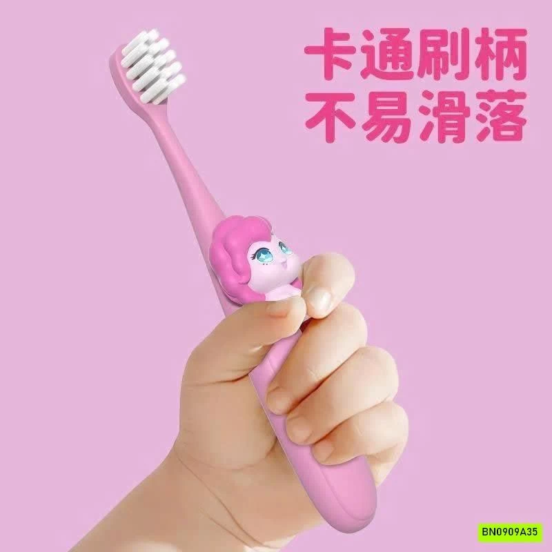 SÉT 6 BÀN CHẢI DỄ THƯƠNG CHO BÉ