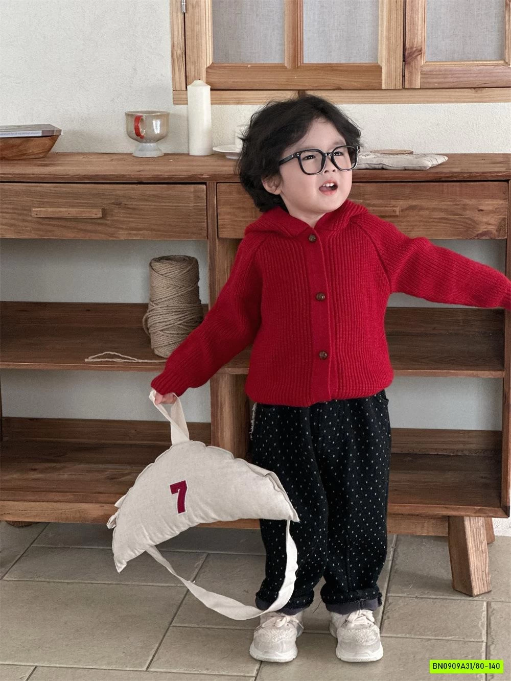 KHOÁC LEN LIỀN MŨ