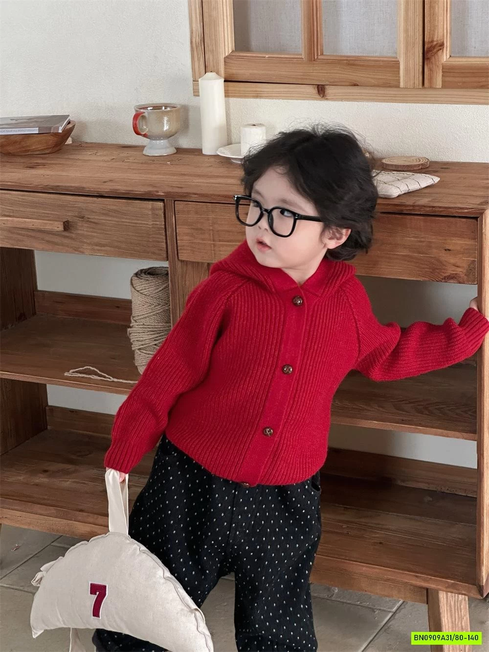 KHOÁC LEN LIỀN MŨ