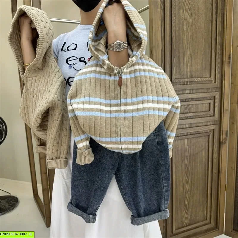 ÁO KHOÁC LEN DỆT CÓ MŨ