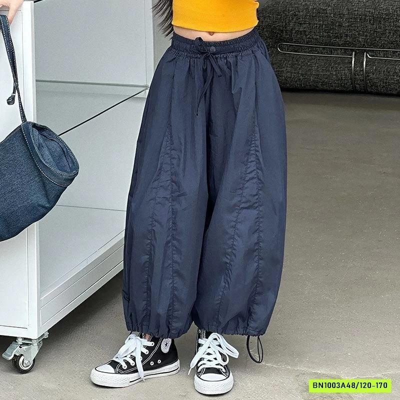 CROPTOP SÁT NÁCH MIX QUẦN BOOM