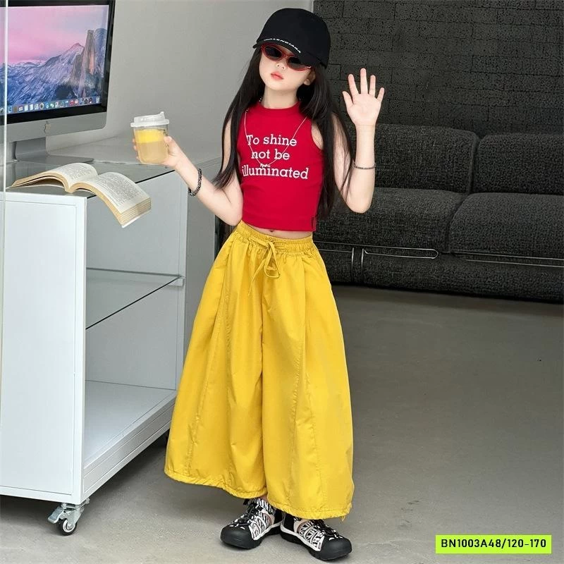 CROPTOP SÁT NÁCH MIX QUẦN BOOM