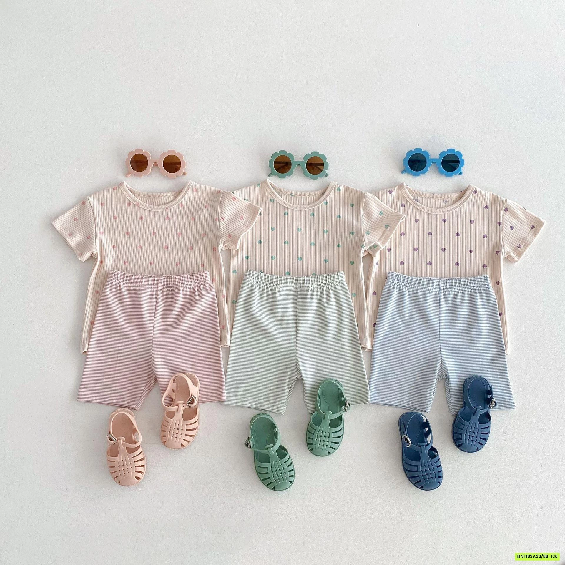 SÉT ÁO TRÁI TIM MIX LEGGING