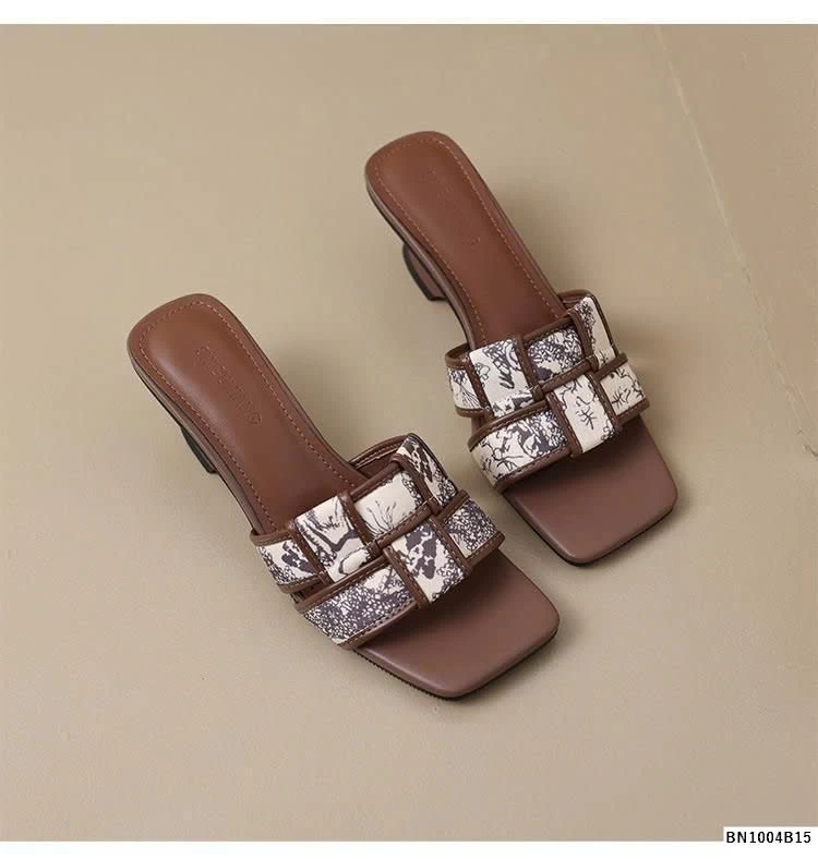 DÉP NỮ QUAI ĐAN HỌA TIẾT MŨI VUÔNG