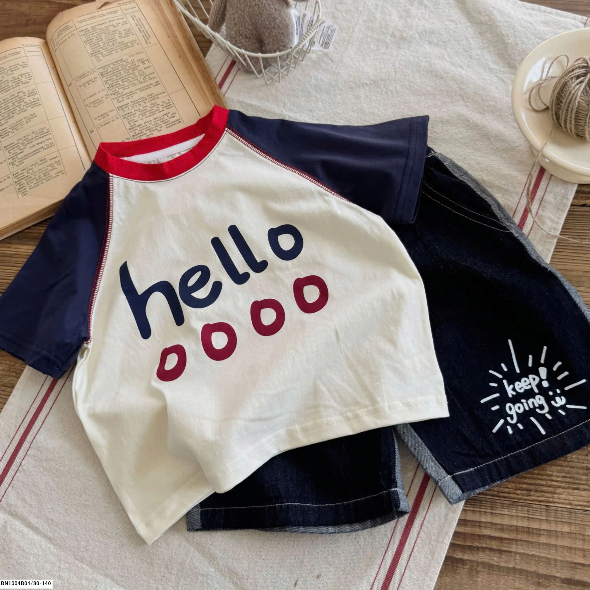 ÁO THUN HELLO PHỐI MÀU TAY