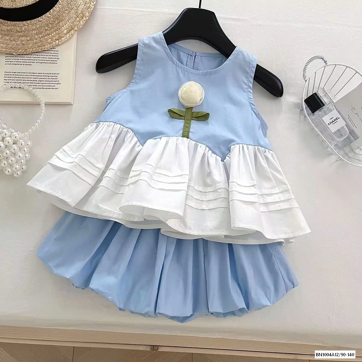 SÉT ÁO GẮN HOA QUẦN BÍ