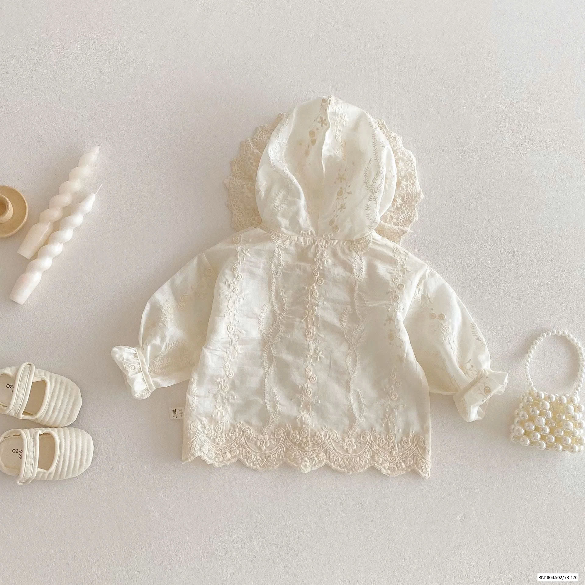 KHOÁC NẮNG THÊU VIỀN REN BÁNH BÈO