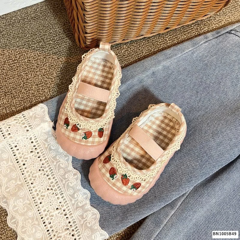 GIÀY TẬP ĐI DÂU TÂY