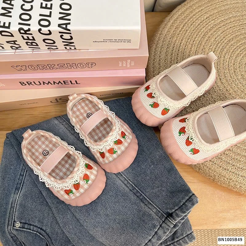 GIÀY TẬP ĐI DÂU TÂY