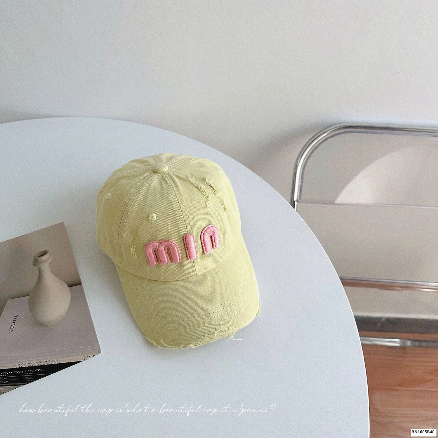 MŨ LƯỠI TRAI RÁCH THÊU CHỮ MIN