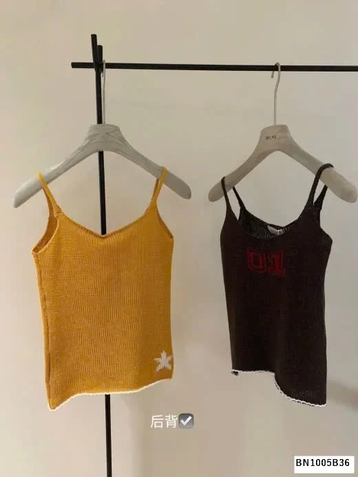NEW TOP WGWE