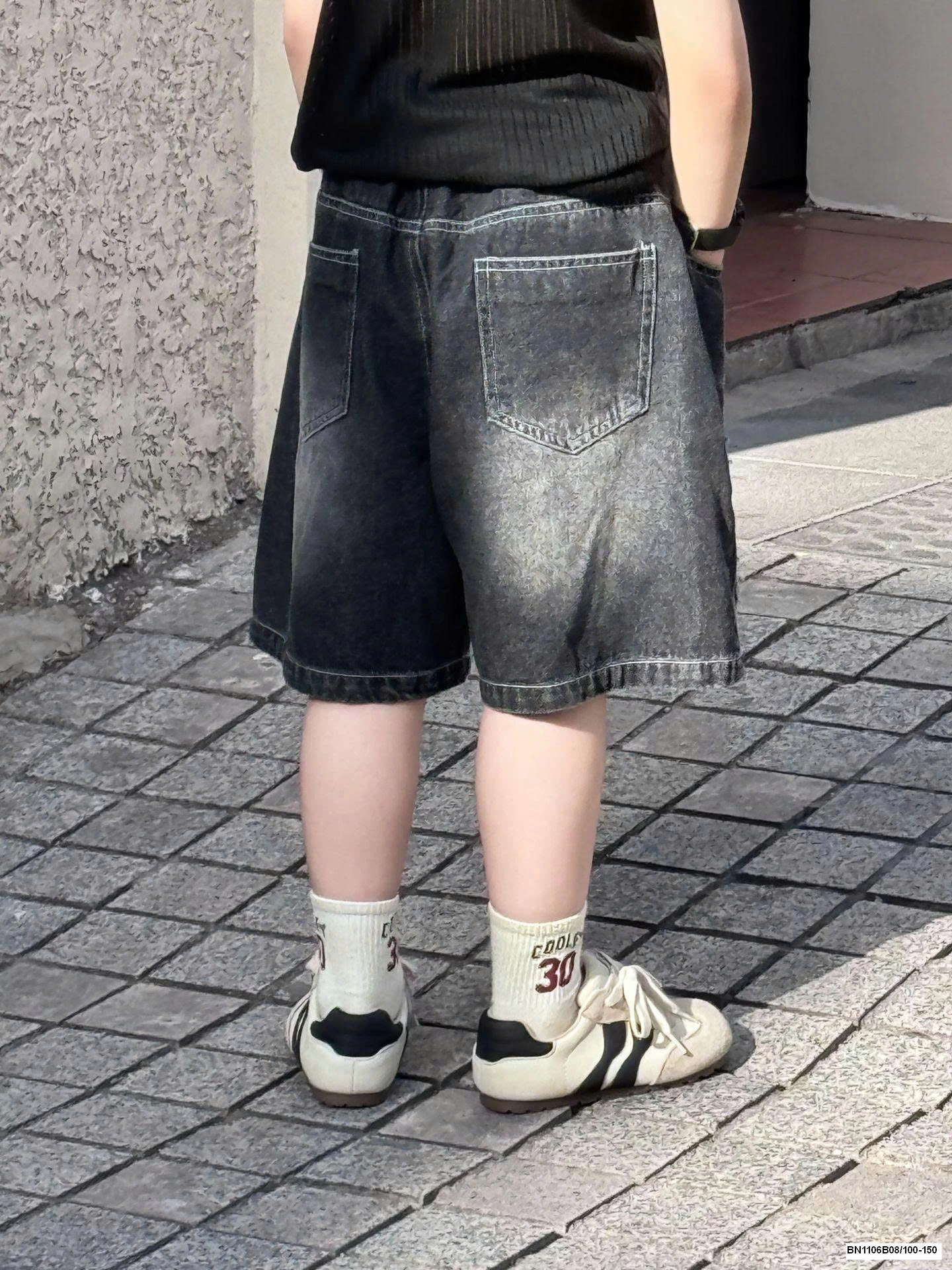 QUẦN SHORT JEAN ĐEN BÉ TRAI