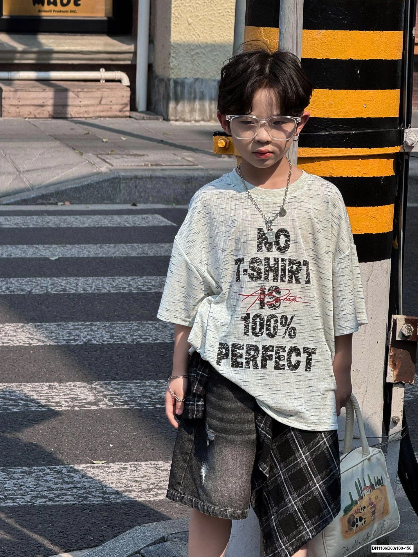 ÁO THUN IN CHỮ NÓTSHIRT