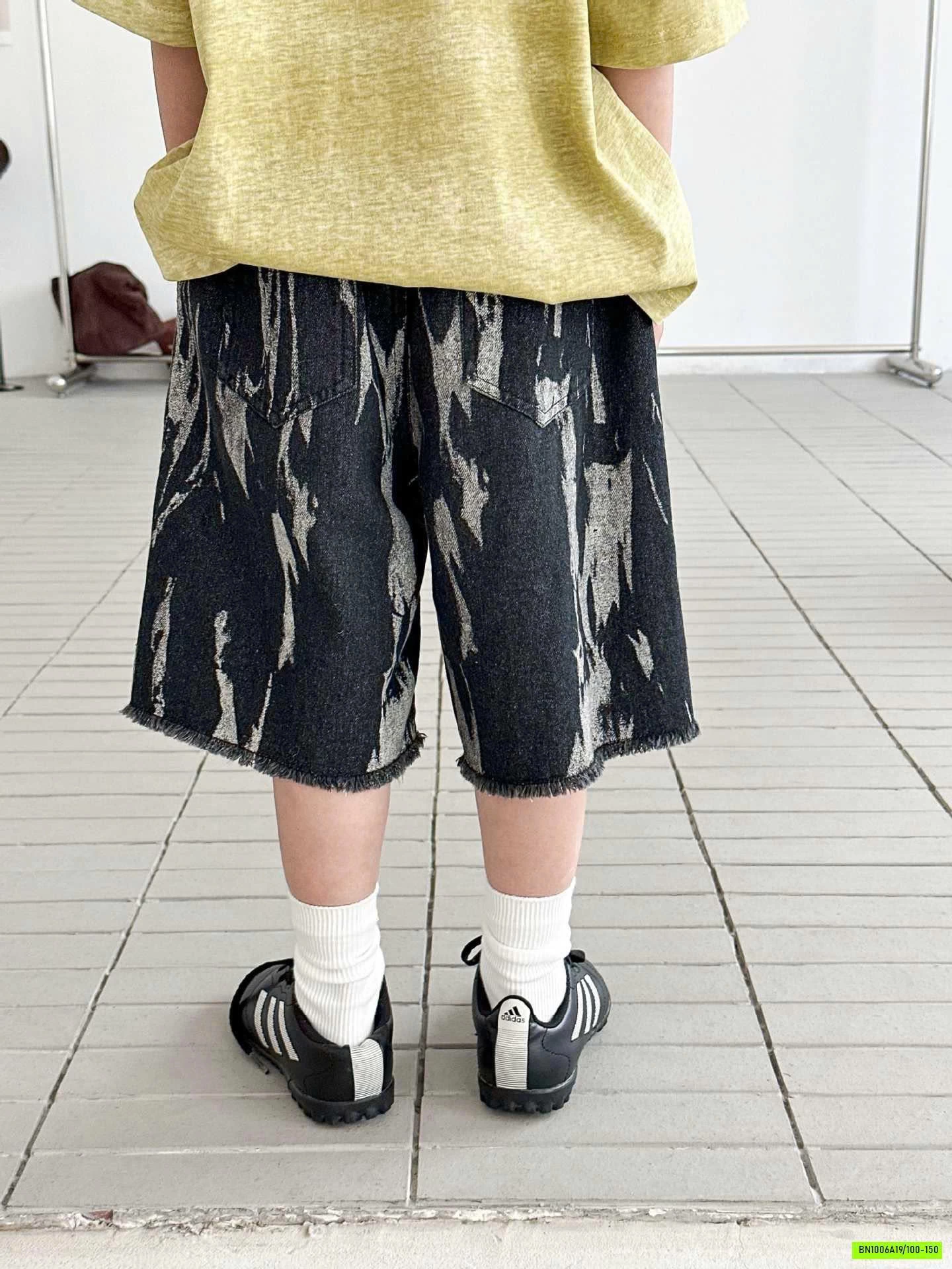 ÁO VÀNG LOANG MIX SHORT JEANS RÁCH