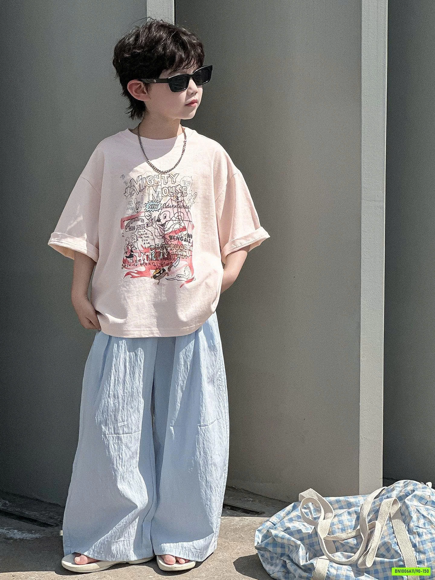 ÁO HỒNG MIX QUẦN SUÔNG XANH