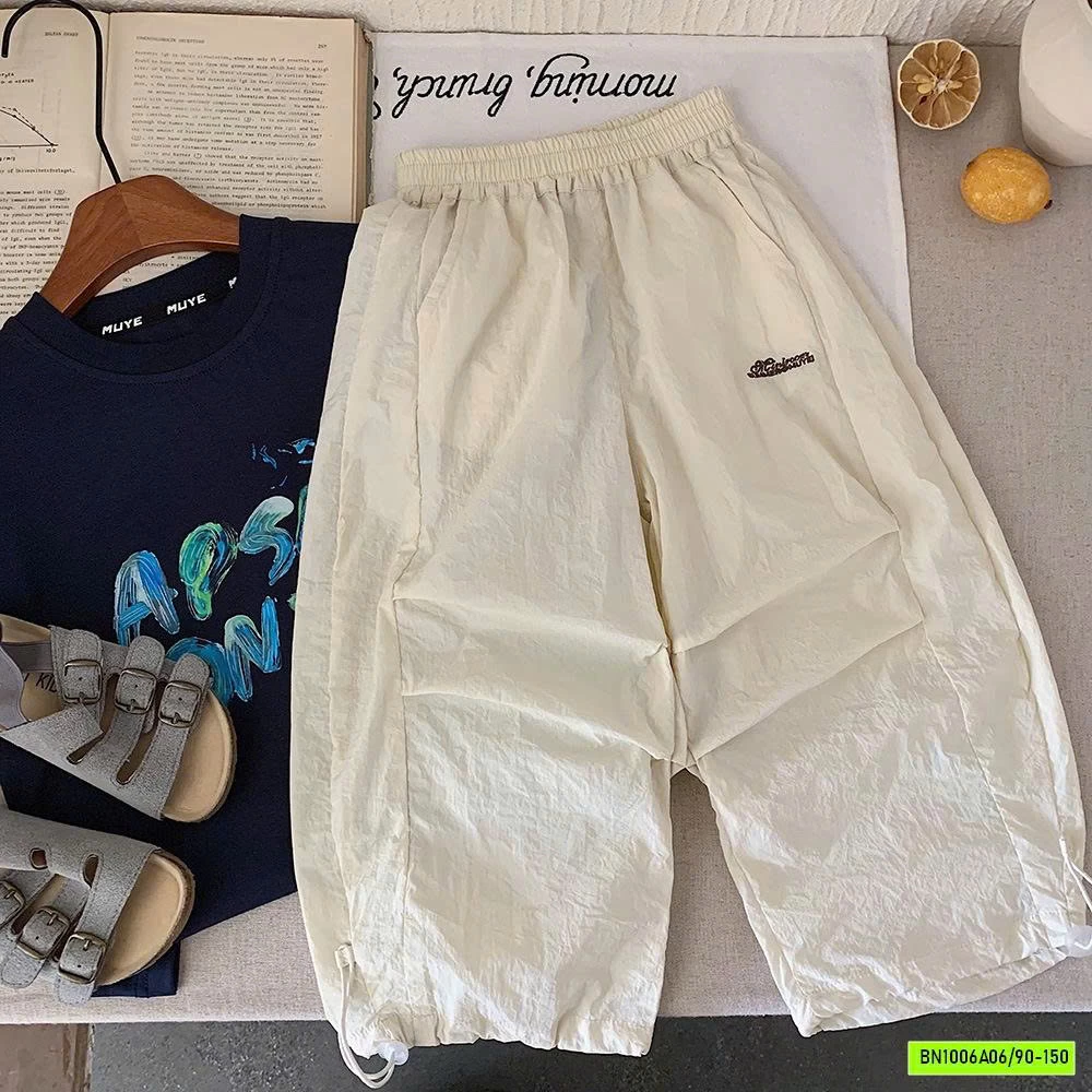 JOGGER GIÓ THÊU CHỮ