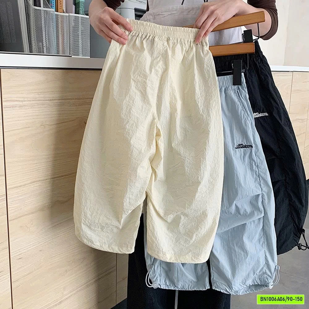 JOGGER GIÓ THÊU CHỮ