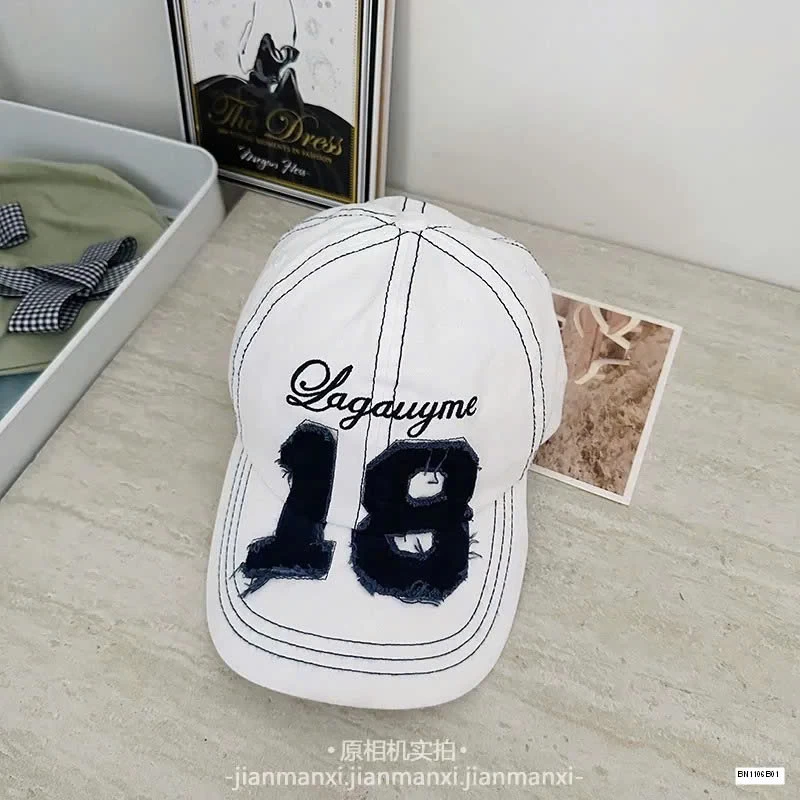 MŨ LƯỠI TRAI SỐ 18