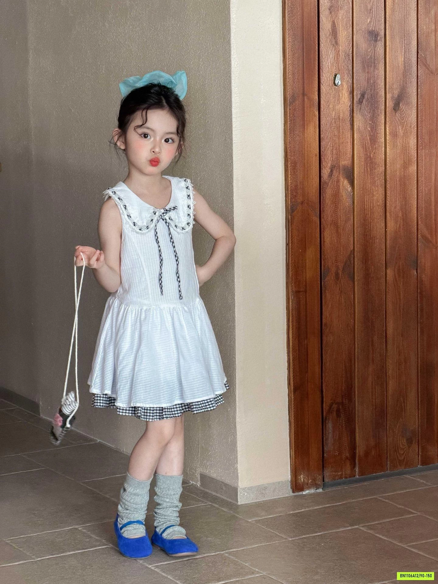 ĐẦM XÒE TRẮNG CỔ SEN TIỂU THƯ