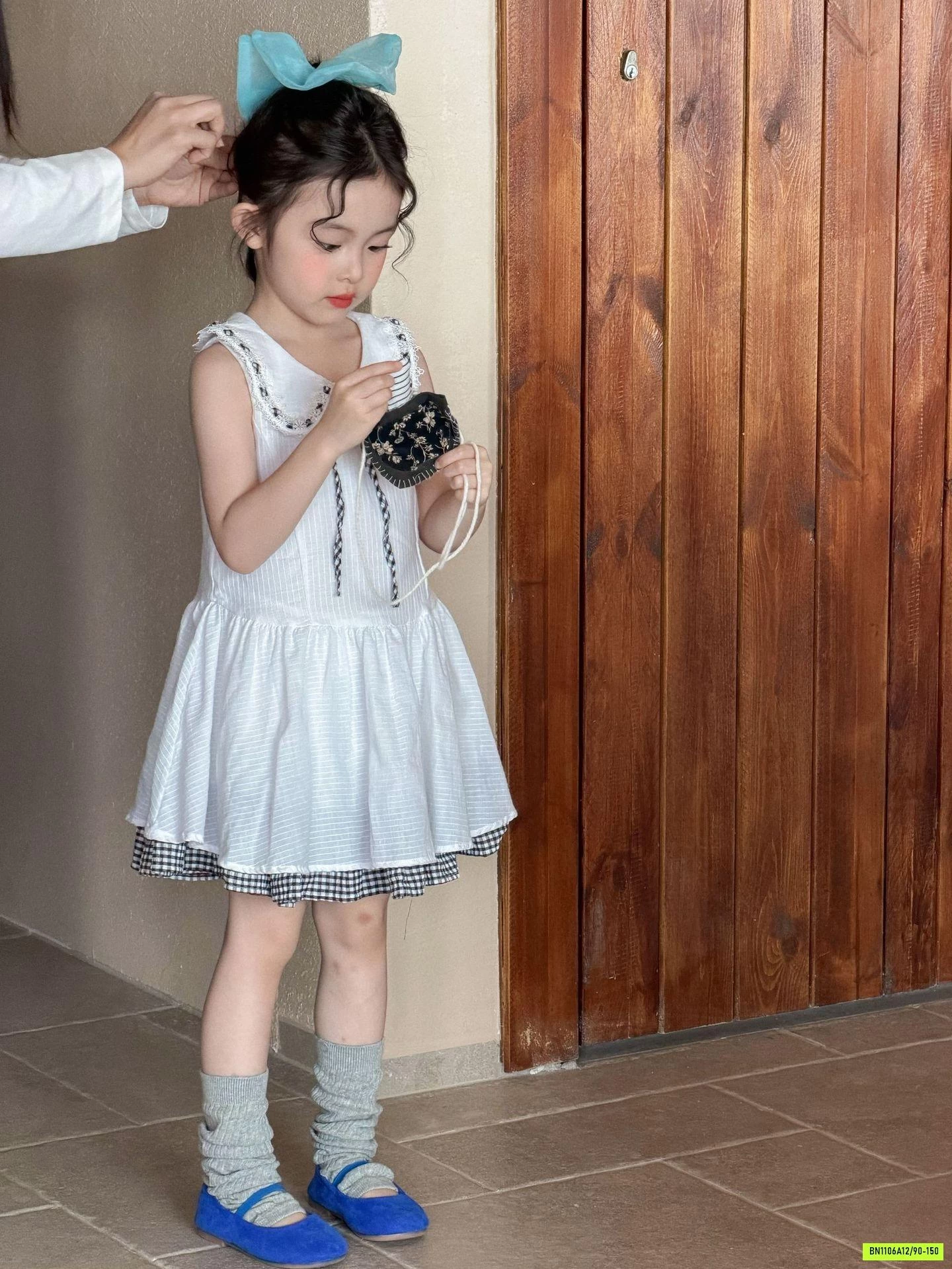 ĐẦM XÒE TRẮNG CỔ SEN TIỂU THƯ