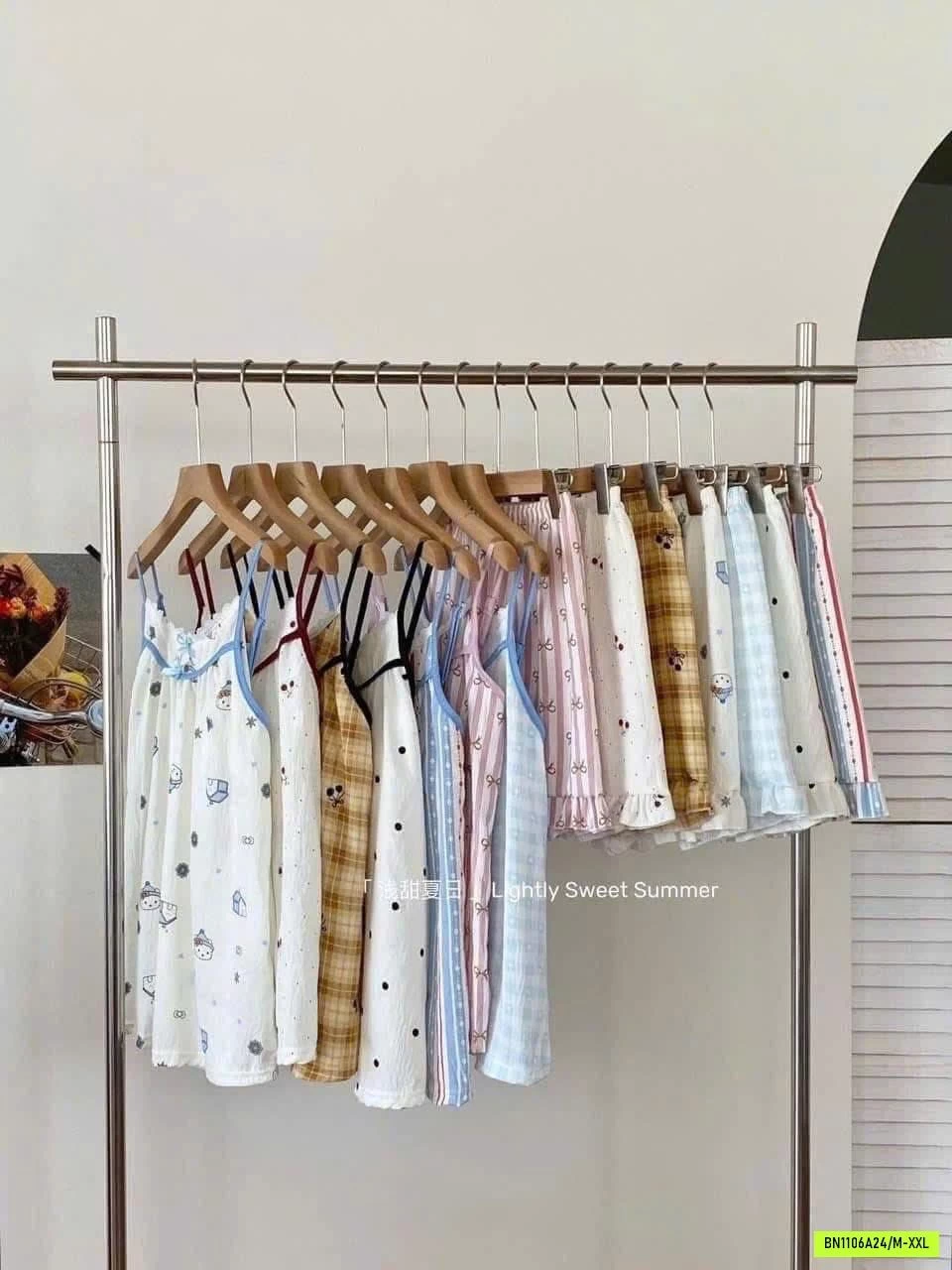 BỘ / VÁY DÂY ĐỆM NGỰC