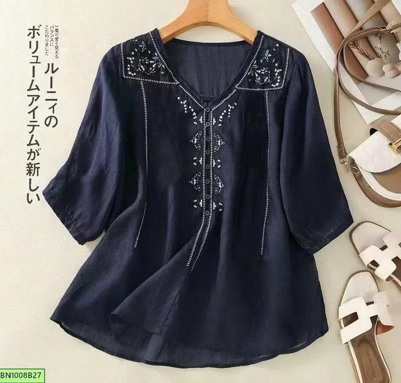 ÁO THÊU HOA CỔ CHỮ V