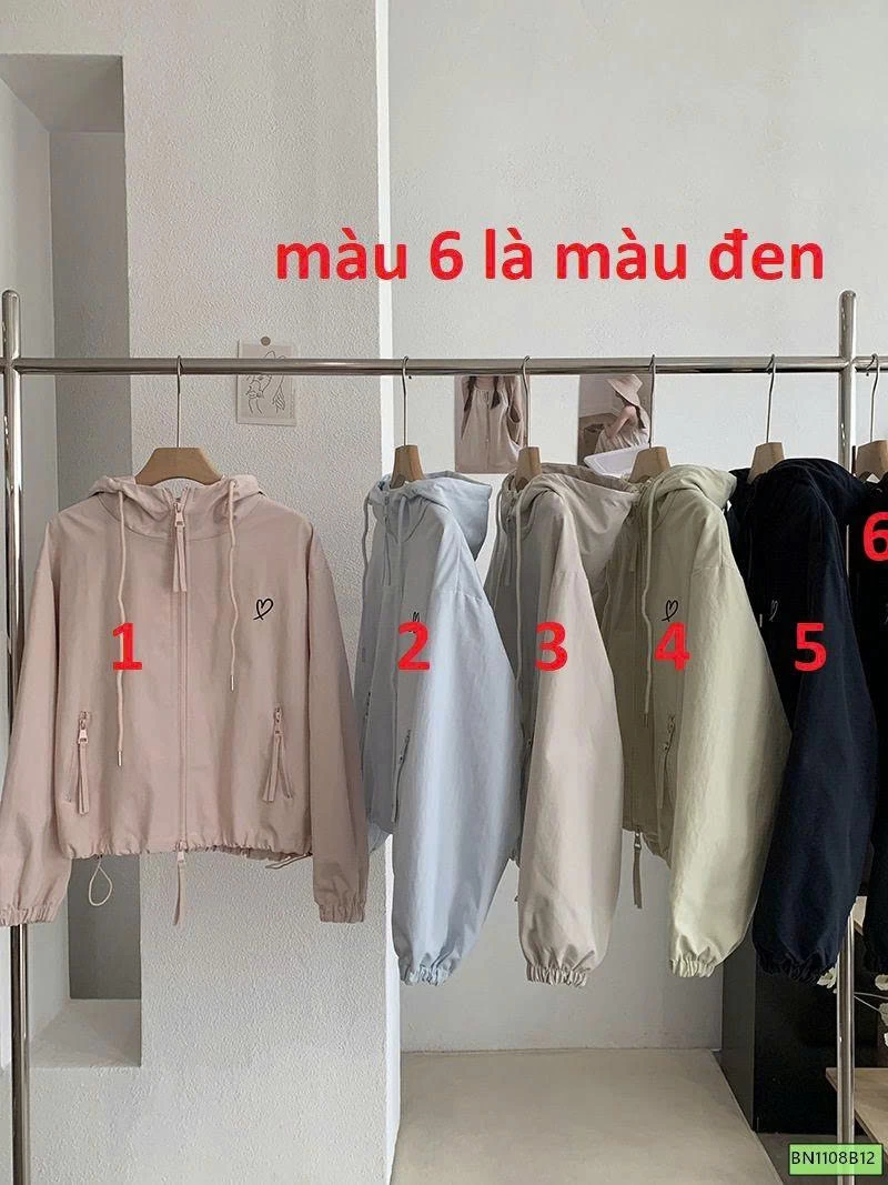 ÁO KHOÁC GIÓ LOGO TRÁI TIM