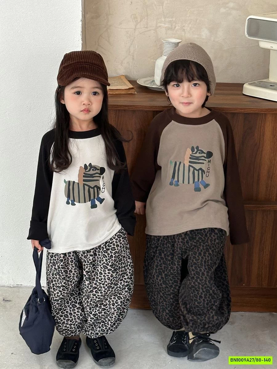 ÁO PHỐI MÀU TAY MIX QUẦN BOM