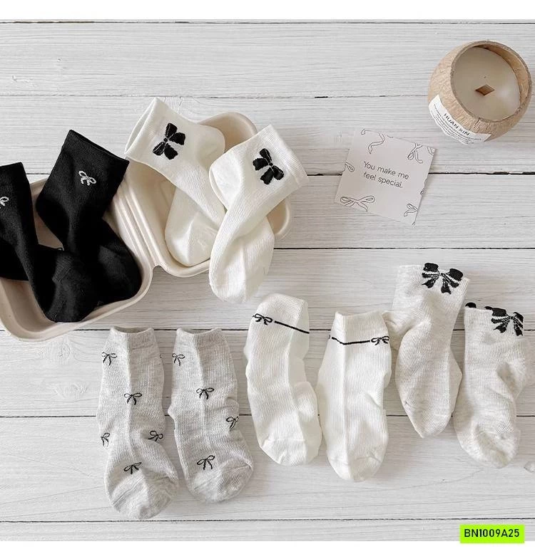 SÉT 5 ĐÔI TẤT LƯỚI NƠ BÉ GÁI