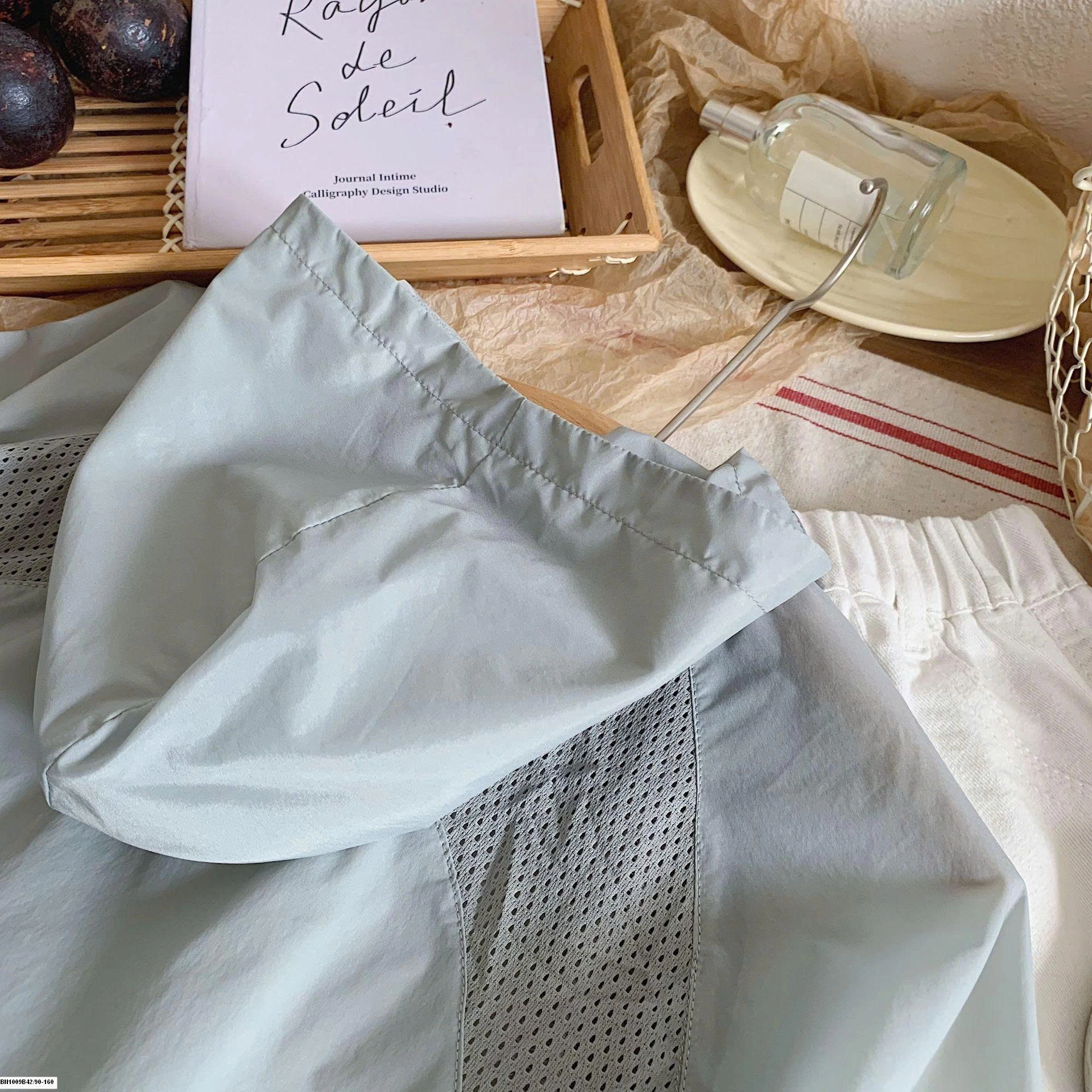 ÁO KHOÁC GIÓ THÔNG HƠI