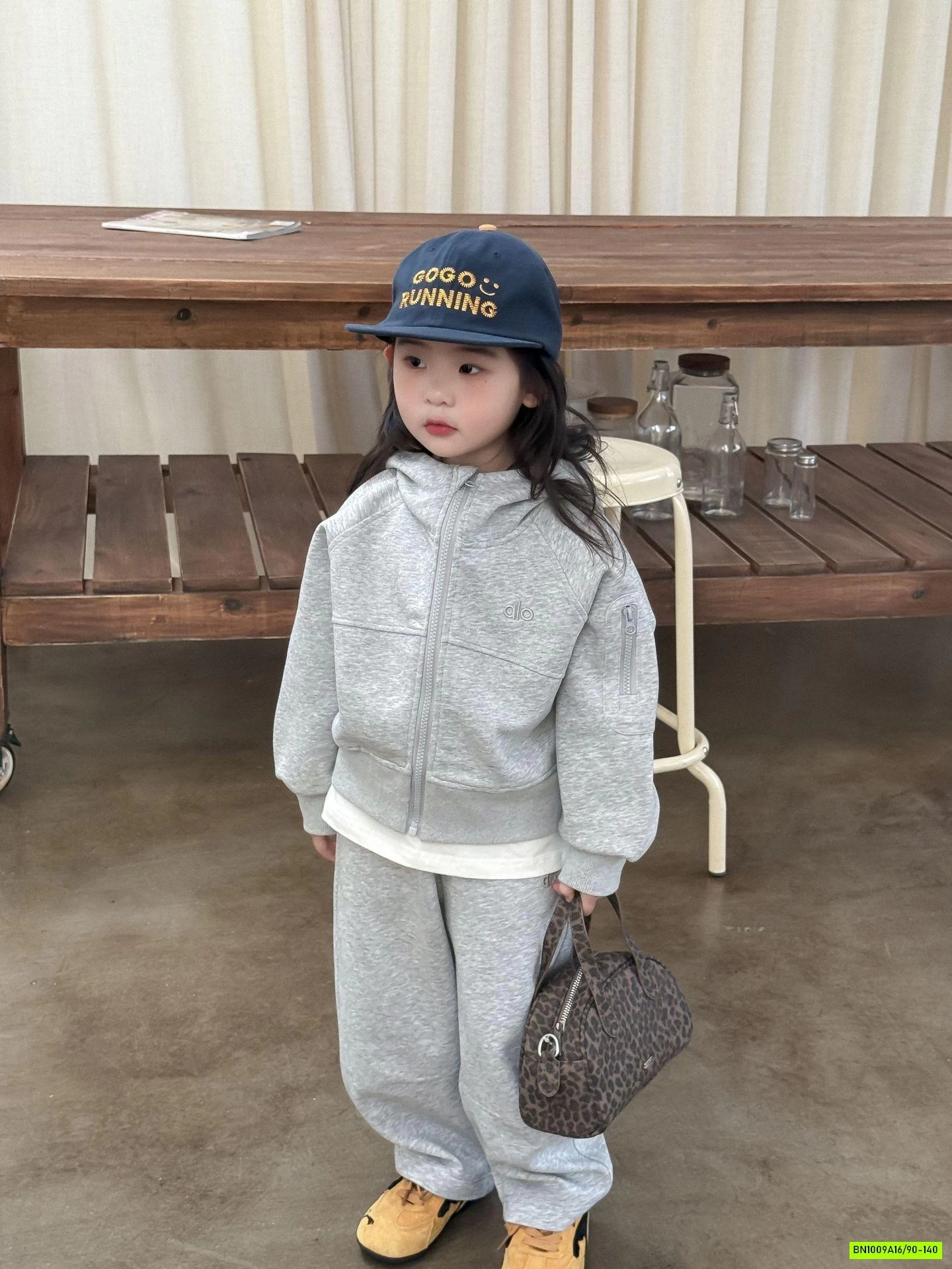 SÉT BỘ ÁO KHOÁC LIỀN MŨ XÁM