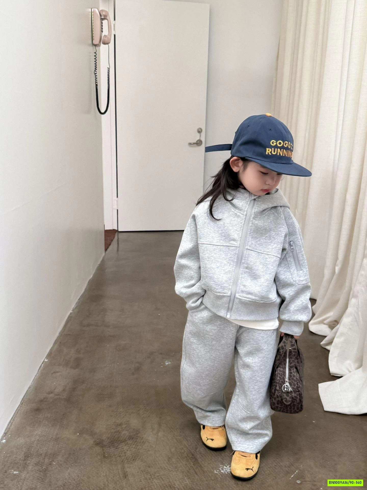 SÉT BỘ ÁO KHOÁC LIỀN MŨ XÁM