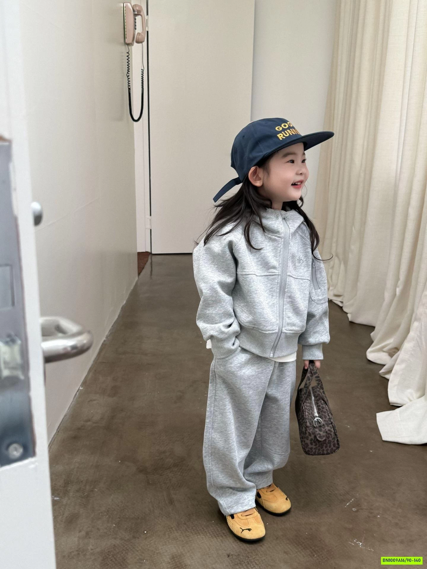 SÉT BỘ ÁO KHOÁC LIỀN MŨ XÁM