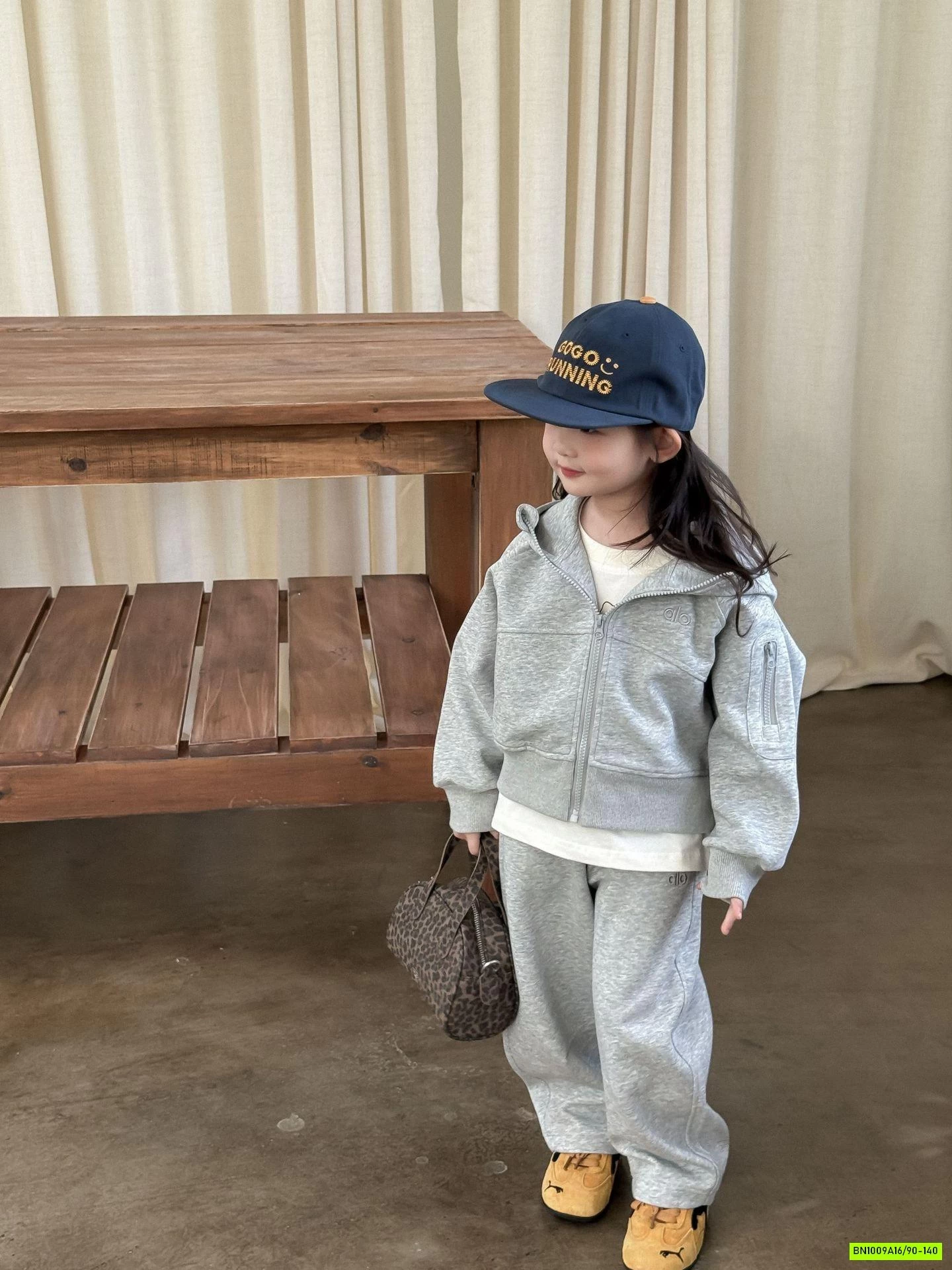 SÉT BỘ ÁO KHOÁC LIỀN MŨ XÁM